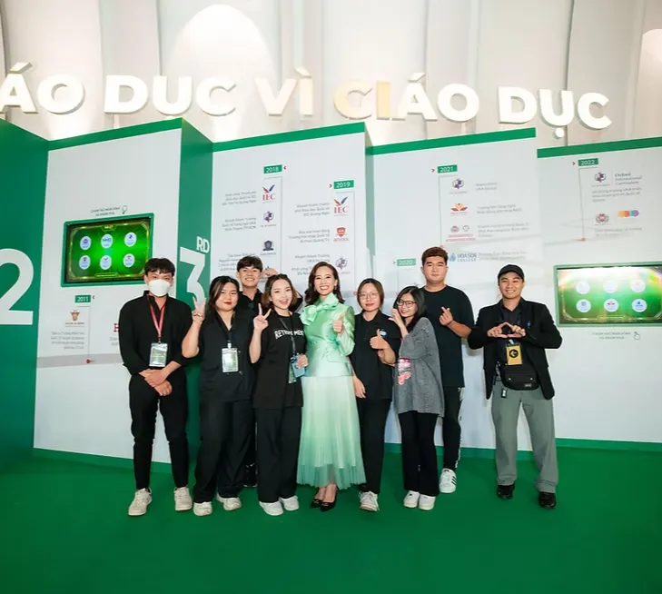 Ra mắt sản phẩm